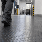 Piso moeda PVC Celpan em uso